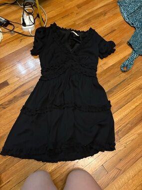 Mi Ami Black Ruffle V-Neck Mini Dress